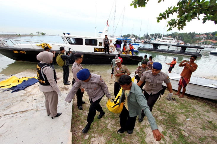 1 TKI Tenggelam di Tanjung...