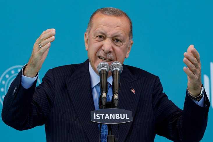 Erdogan Naikkan Upah...