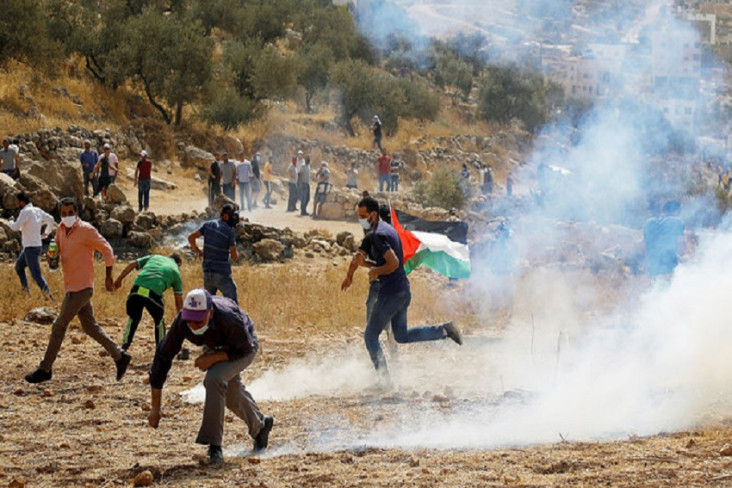 Pascatewasnya Pria Israel,...