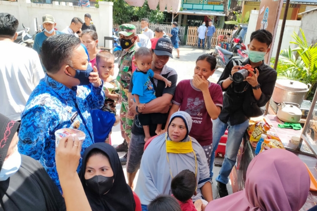 Bupati Bantaeng Traktir...