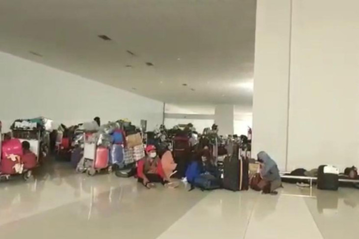 Viral TKI Antre 15 Jam...