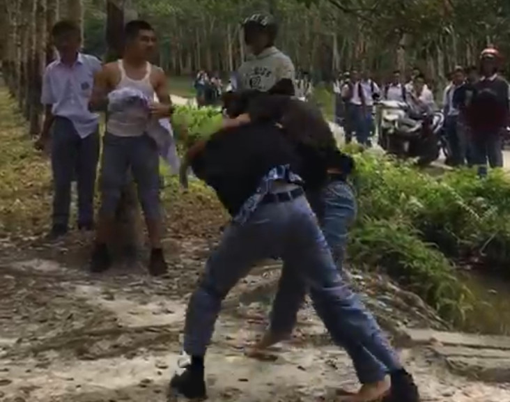 Viral! Video 2 Siswa...