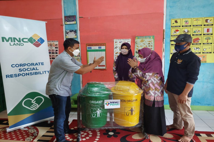 Terima Bantuan MNC Peduli-MNC...