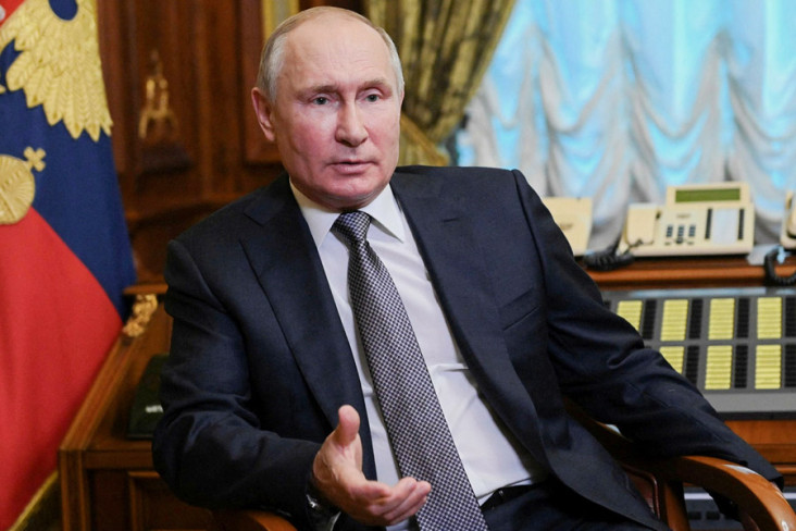 Vladimir Putin: Soal...