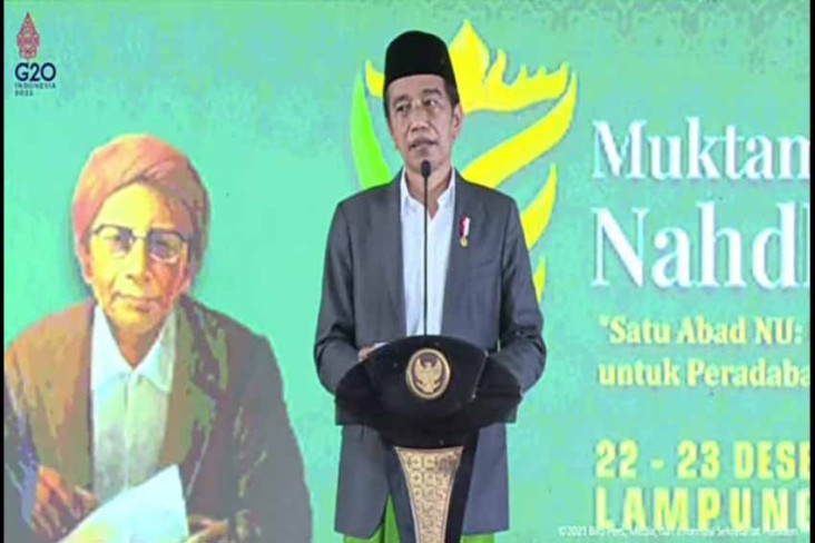 Di Hadapan Kiai NU,...