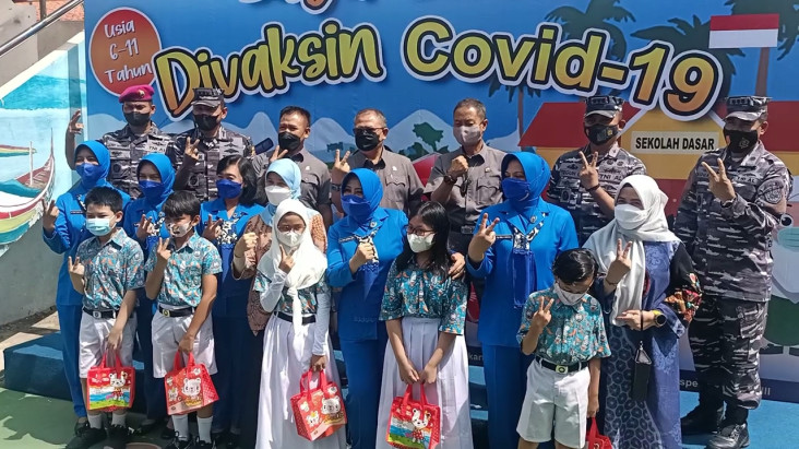 Lantamal III Gelar Vaksinasi...