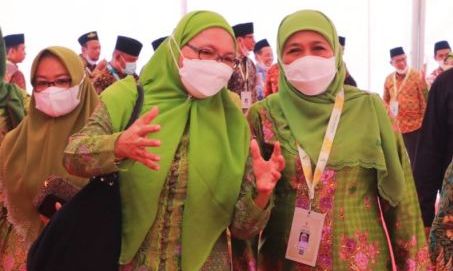 Gubernur Khofifah Ajak...