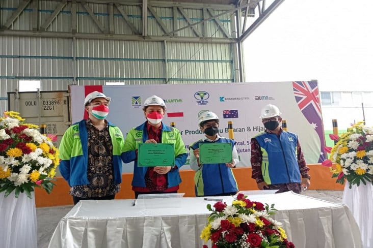 Krakatau Steel dan PT...