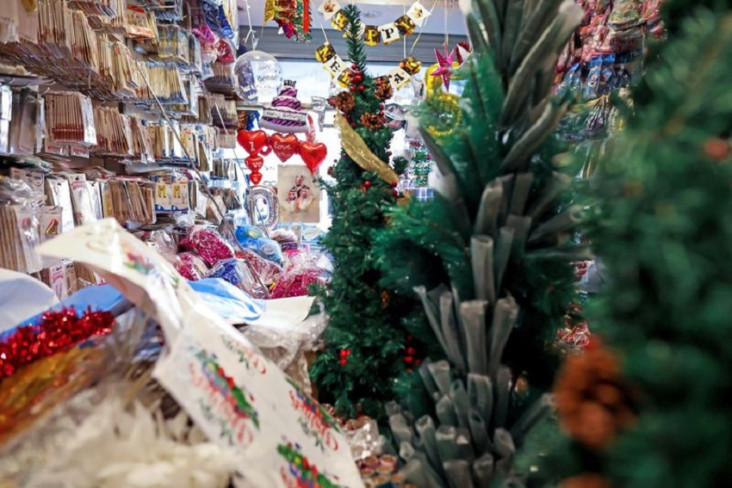 Pohon Natal Sekarang...