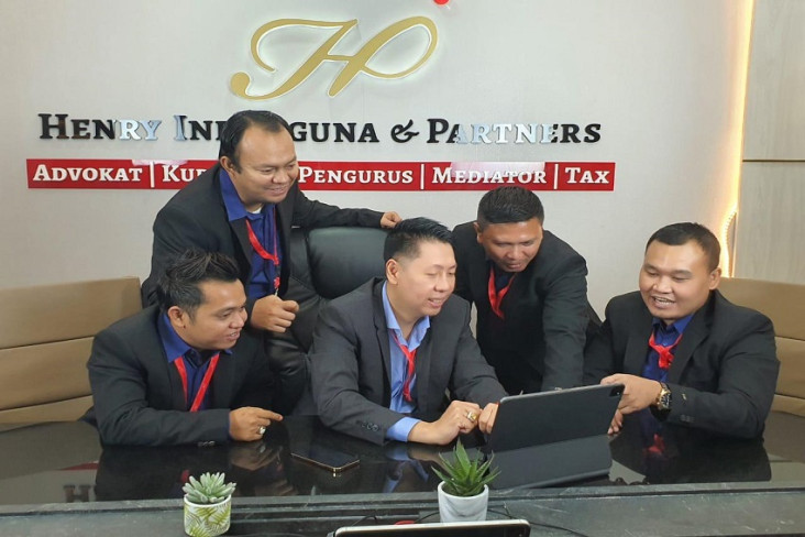 Survei Indonesian Law...