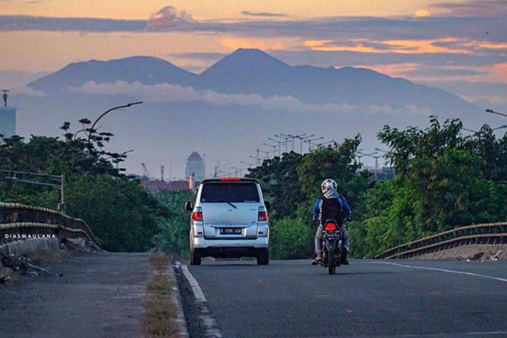 Kisah Misteri Gunung...