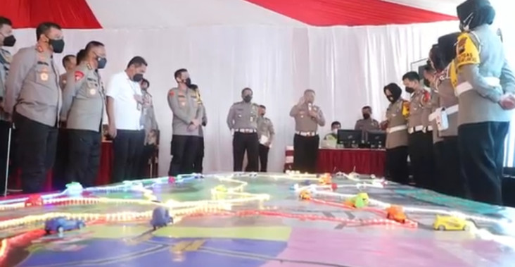 Kapolda Jateng Cek Pos...