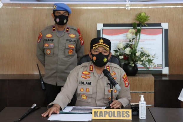 Lakukan Pelanggaran...