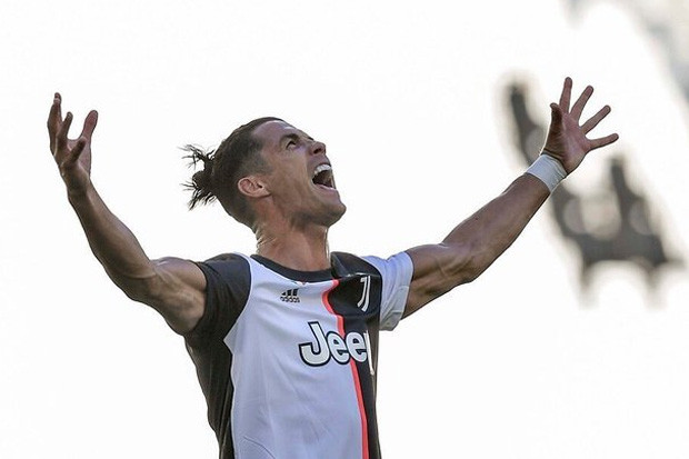 Juventus Terpuruk, Buffon...