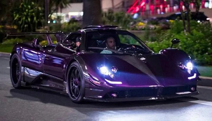 Lewis Hamilton Jual...