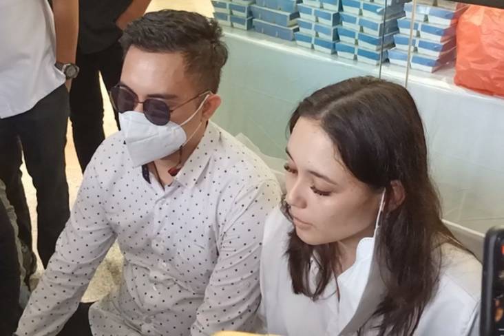Kakak Laura Anna Geram...