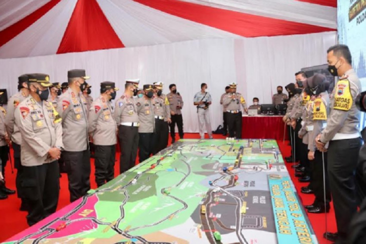 Cek Pintu Tol Pejagan,...