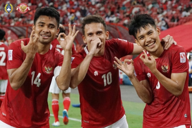 3 Kartu Merah dan 6...