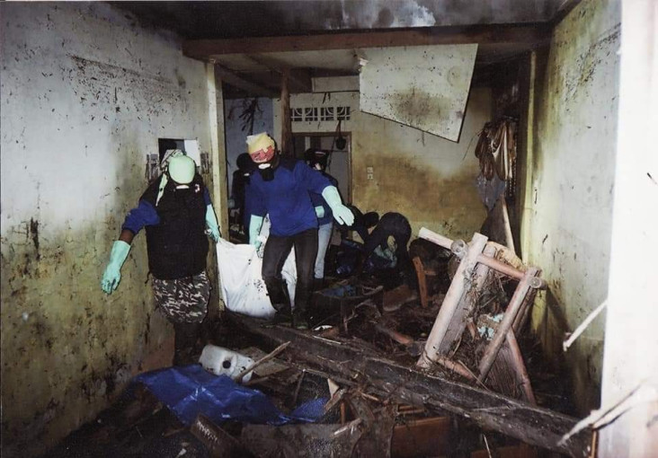 Kisah Relawan Tsunami...