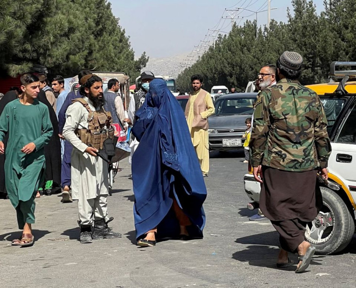 Taliban Larang Musik...