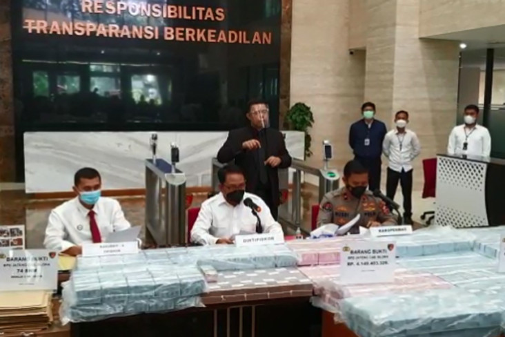 Polri Tetapkan 3 Tersangka...