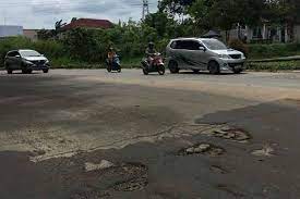 4 Jalan Paling Rusak...