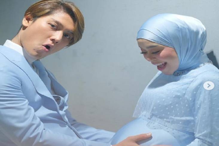 Baru 4 Bulan Nikah,...