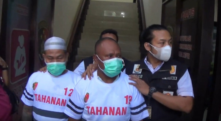 2 Tersangka Pengiriman...