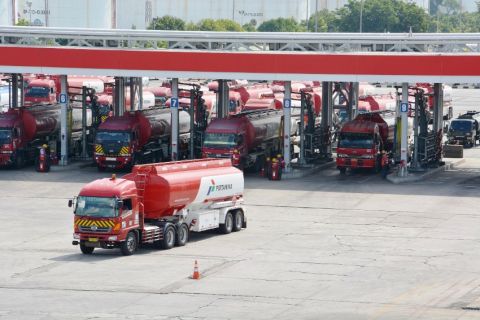Tak Ada Gangguan Kilang,...