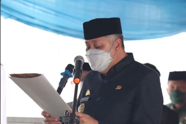 Lantik Kepala Desa,...