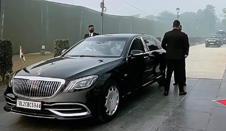 Di Depan Vladimir Putin,...