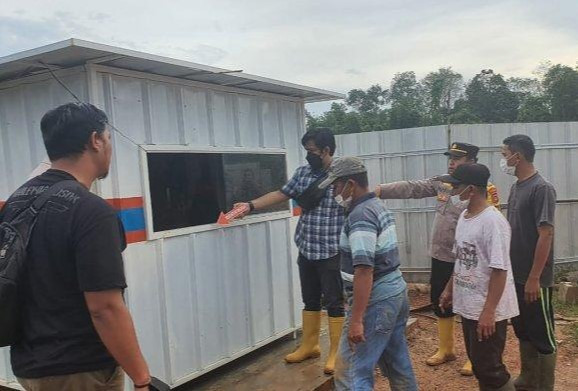 Bawa Senjata Api Perampok...