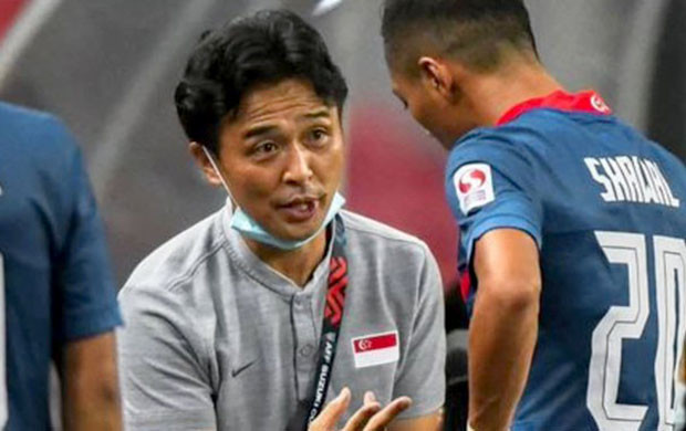 Timnas Singapura Cari...