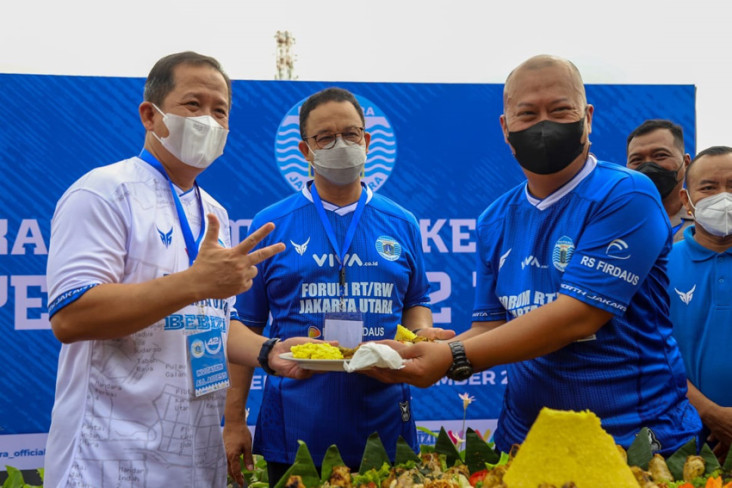 HUT Ke-42 Persitara,...