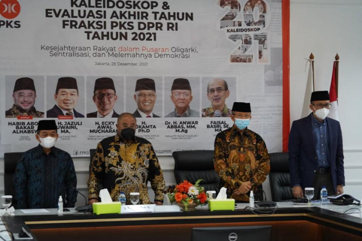 Fraksi PKS DPR Sebut...