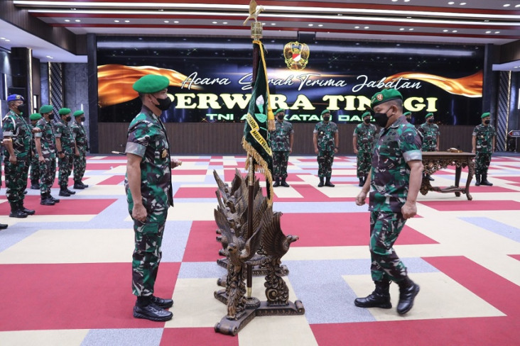 Jenderal Dudung Pimpin...