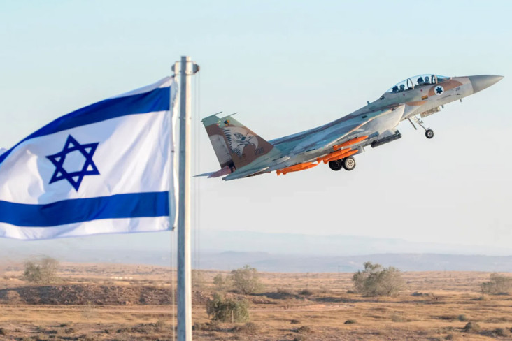 Militer Israel Luncurkan...