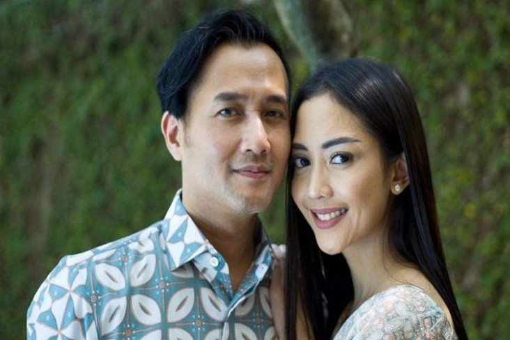 Cerai dengan Ririn Dwi...