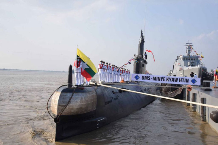 China Kirim Kapal Selam...