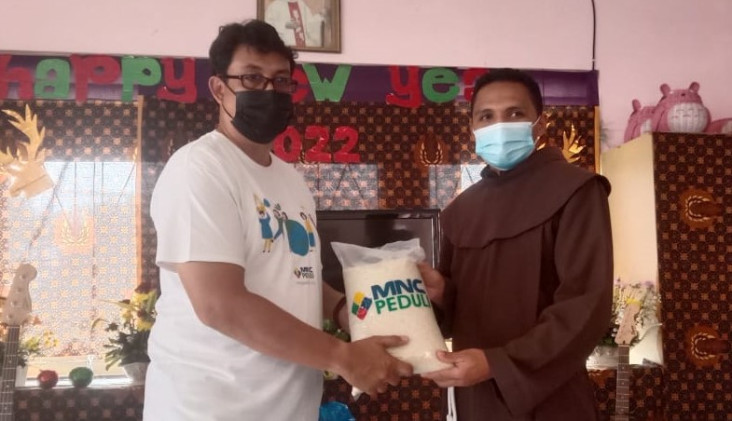 Dapat Bantuan, Panti...