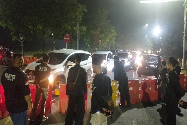 Coba Masuk Surabaya...