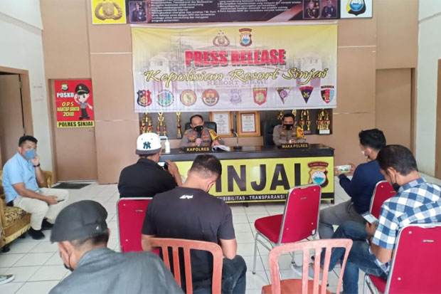Polres Sinjai Tangani...