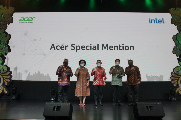 Jadi Inspirasi Transformasi...