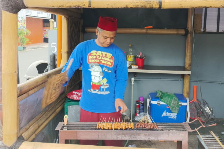 Sate Khas Betawi Bang...