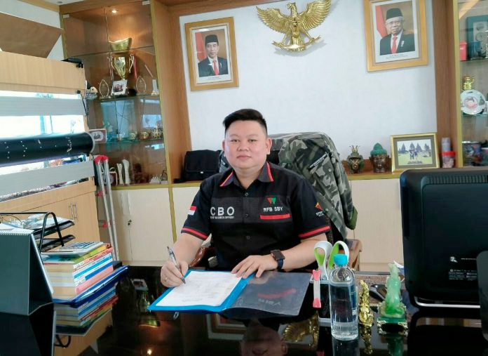 Strategi Rifan Financindo...