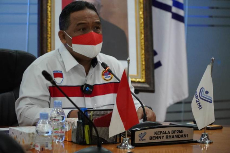 Rapat dengan Komisi...