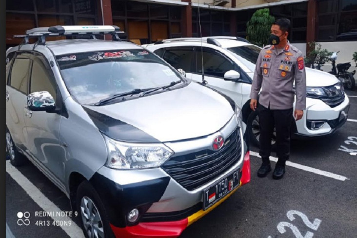 Aksi Koboi di Tol Cipali,...