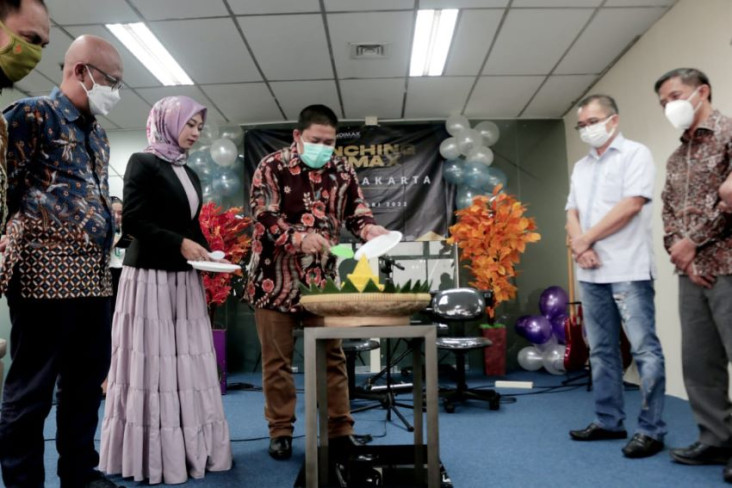 Resmikan Kantor di Jakarta,...