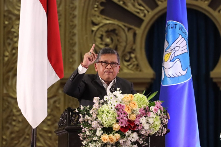 Sekjen PDIP Ingatkan...