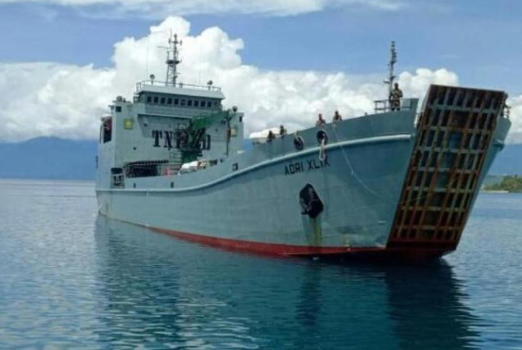 Kapal ADRI XLIX Milik...